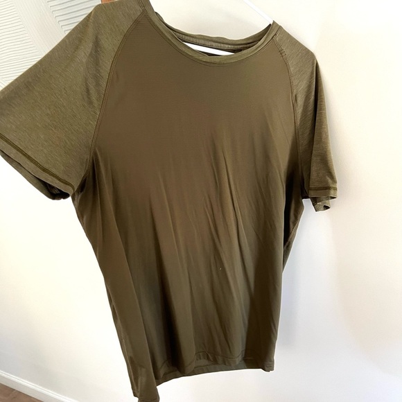 lululemon athletica Olive Green Short Sleeve Tee - Picture 2 of 6